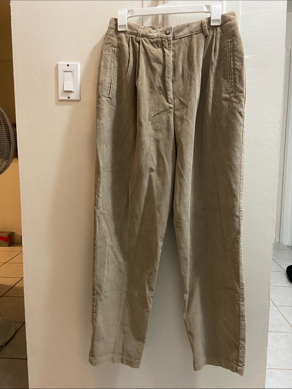 Liz Claiborne Olive Corduroy Straight-Leg Pants